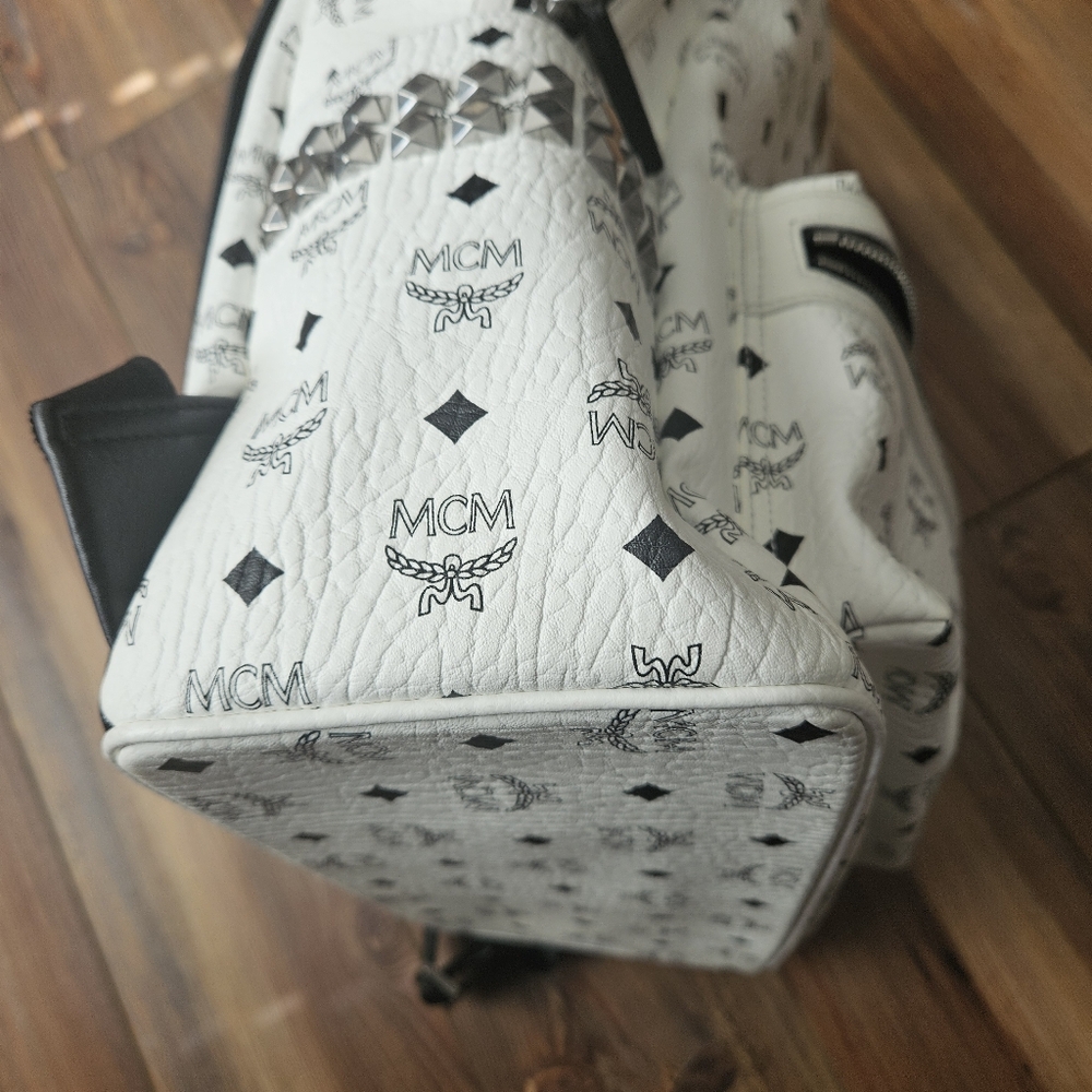 Classic White MCM Backpack - Picture 11 of 12